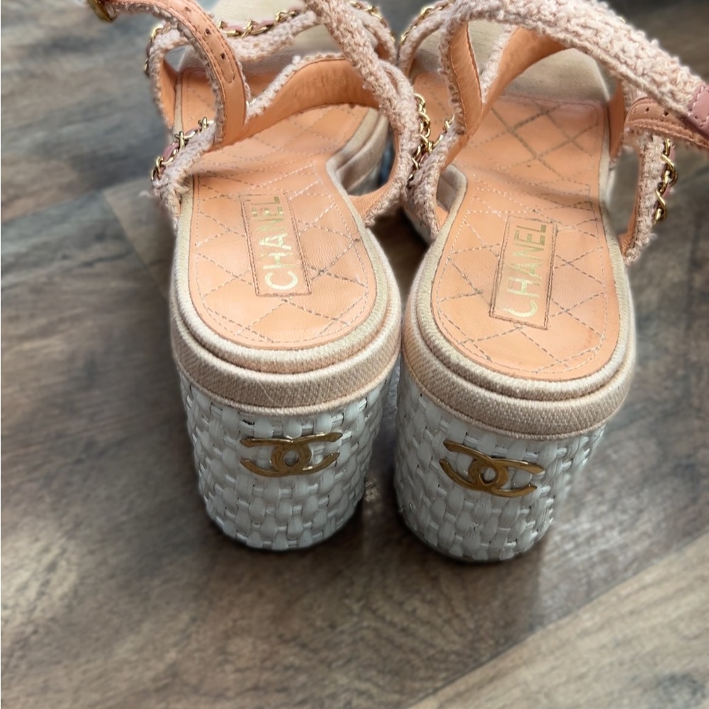 CHANEL Peach and Cream wedges